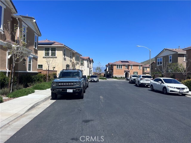 Foto del edificio - 7915 Griffith Peak St