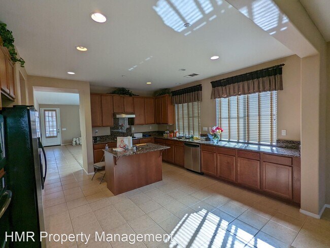 Building Photo - 3 br, 2 bath House - 6858 San Bruno Court