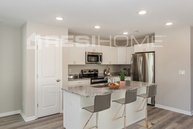 Building Photo - 210 Hailey May Ct