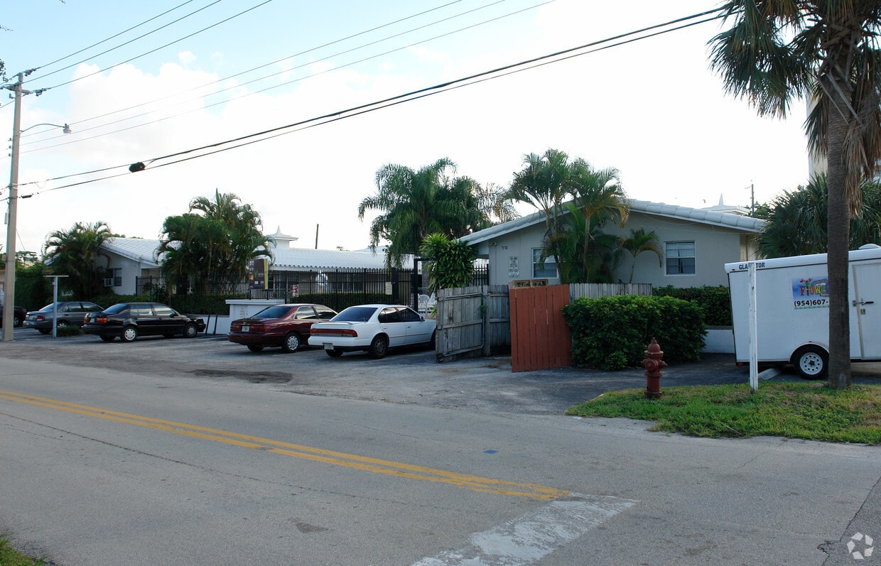 910 N Victoria Park Rd, Fort Lauderdale, FL 33304 Apartments in Fort