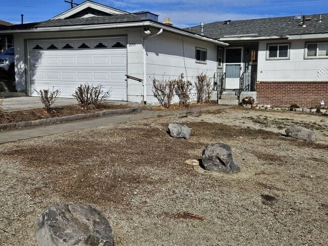 Building Photo - 3bed 2bath Northwest Reno Home, A must see