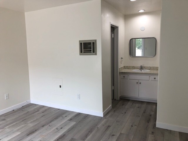 Fotografía del edificio - 1922 Curtis Ave