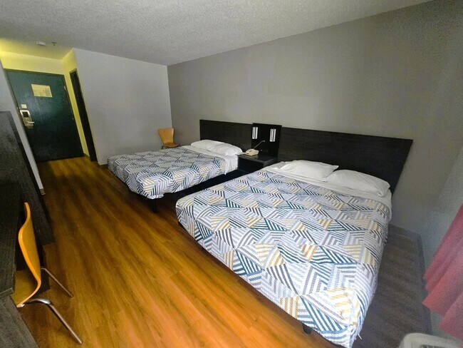 Foto del edificio - Motel 6- LaPorte Rd