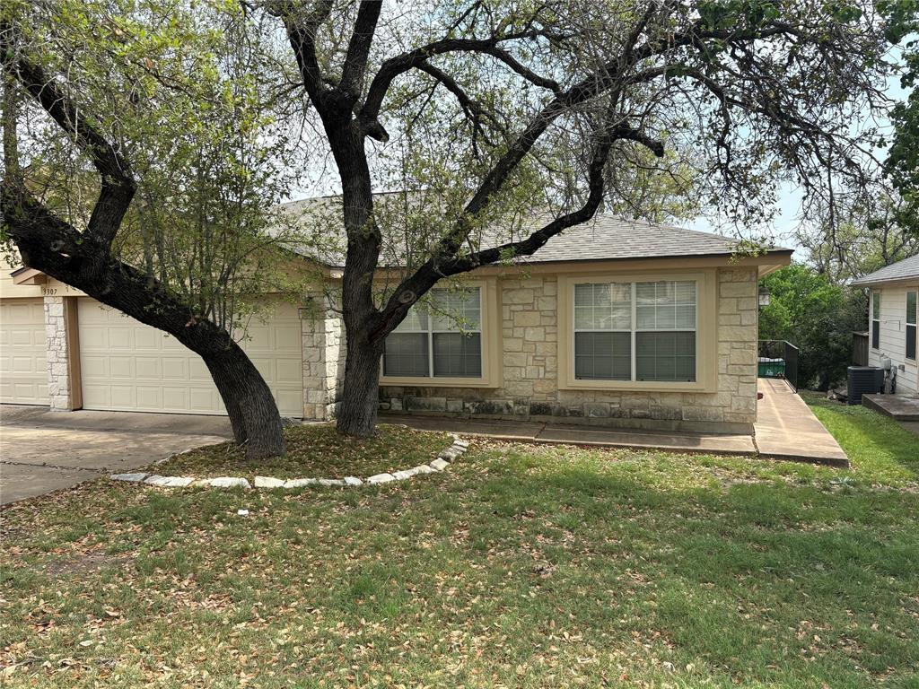 Primary Photo - 3307 MacArthur Ave