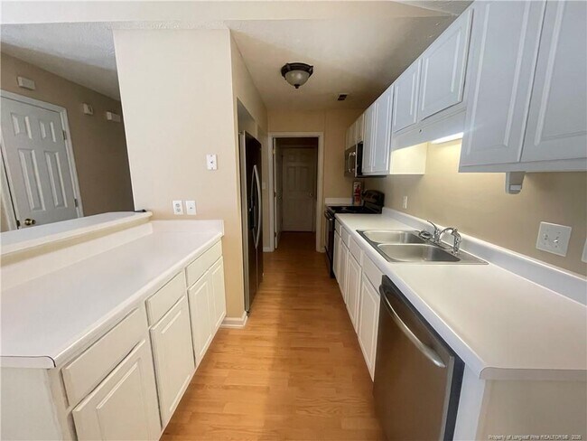 Foto del edificio - 509 Meadowland Ct