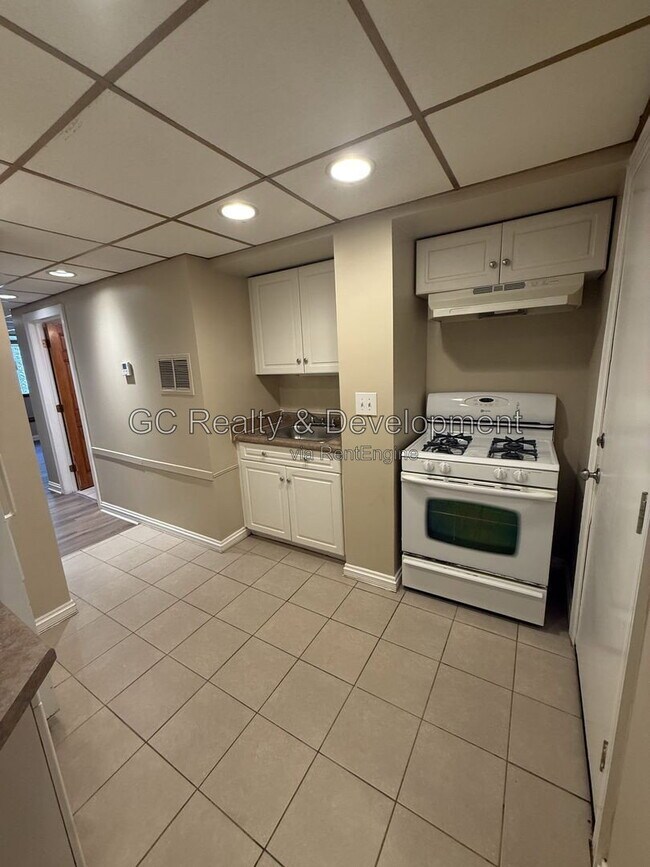 Foto del edificio - 3859 N St Louis Ave