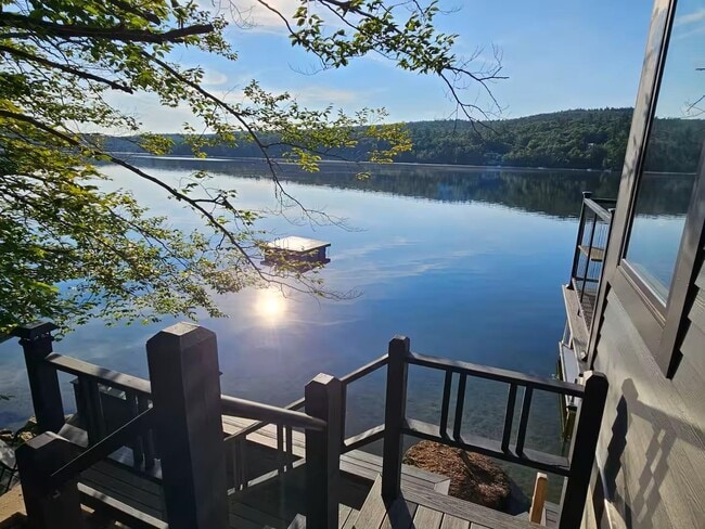 Building Photo - 44 W Shore Rd