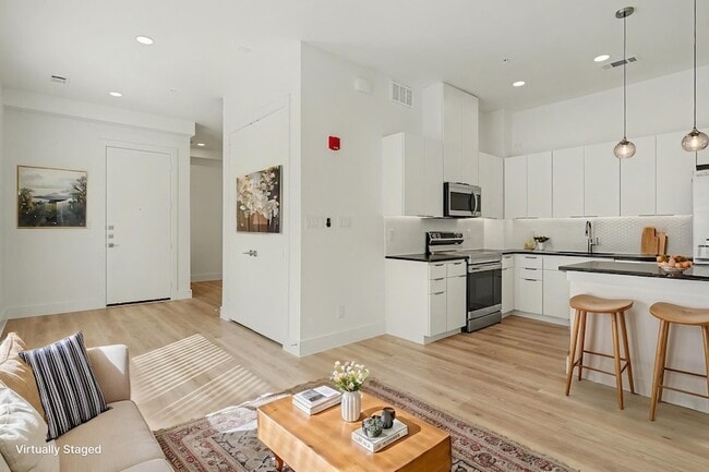 Photo - 2217 N Fitzhugh Ave Apartment