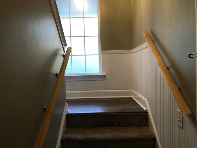 Foto del edificio - 4323 Lotus Ct