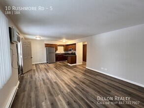 Building Photo - 10 Rushmore Rd