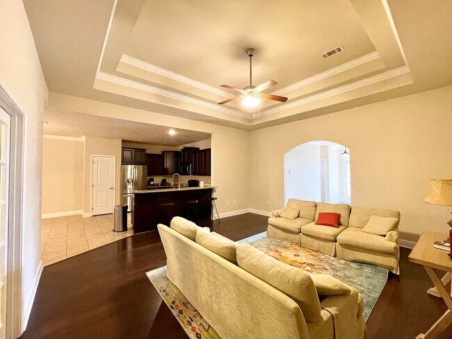 Building Photo - 326 Cocobolo Dr