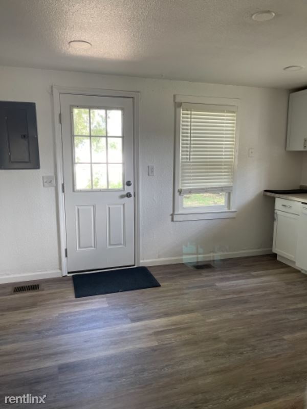 Building Photo - 3 br, 1 bath House - 929 Sheridan St