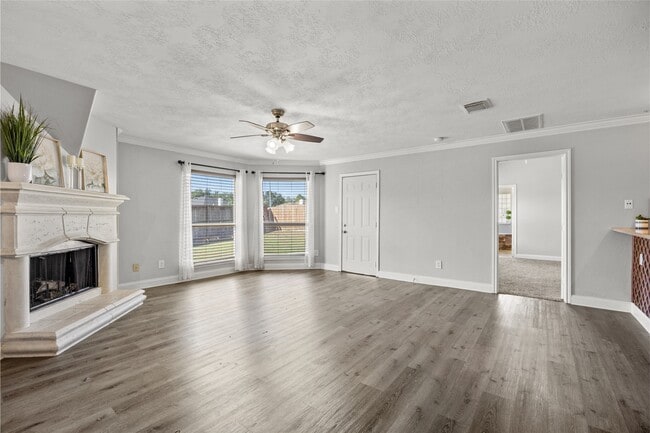 Building Photo - 14942 Gray Ridge Dr