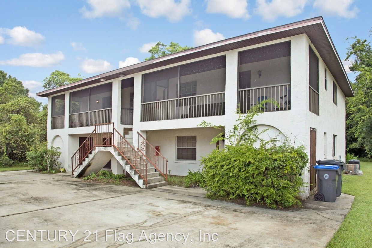 Primary Photo - 2290-2296 Fox Hollow Dr