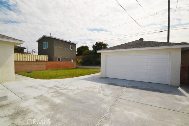 Foto del edificio - 21510 Ellinwood Dr