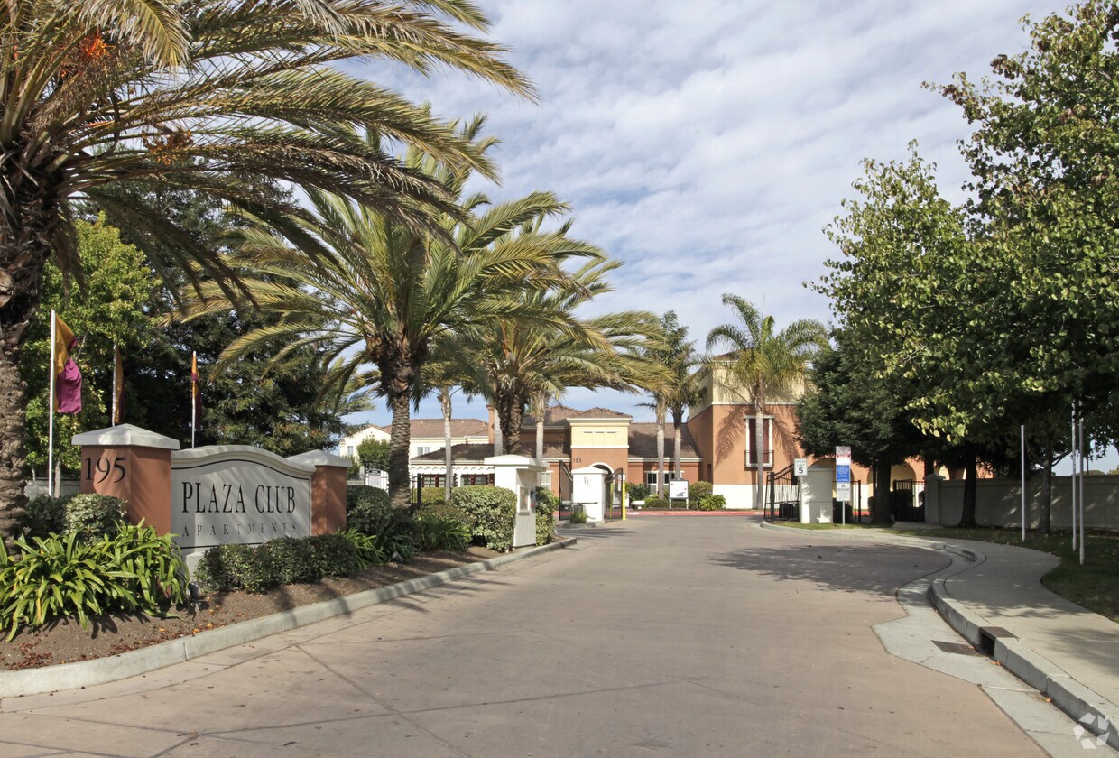Foto principal - Plaza Club Apartments