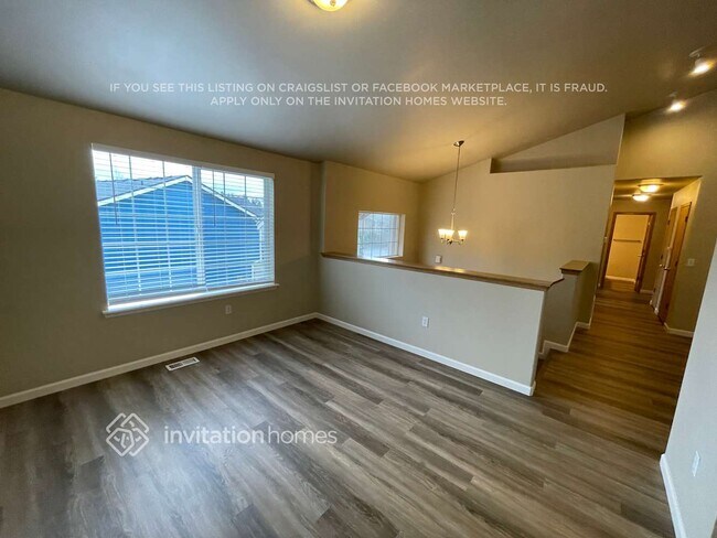 Building Photo - 1315 187th St Ct E