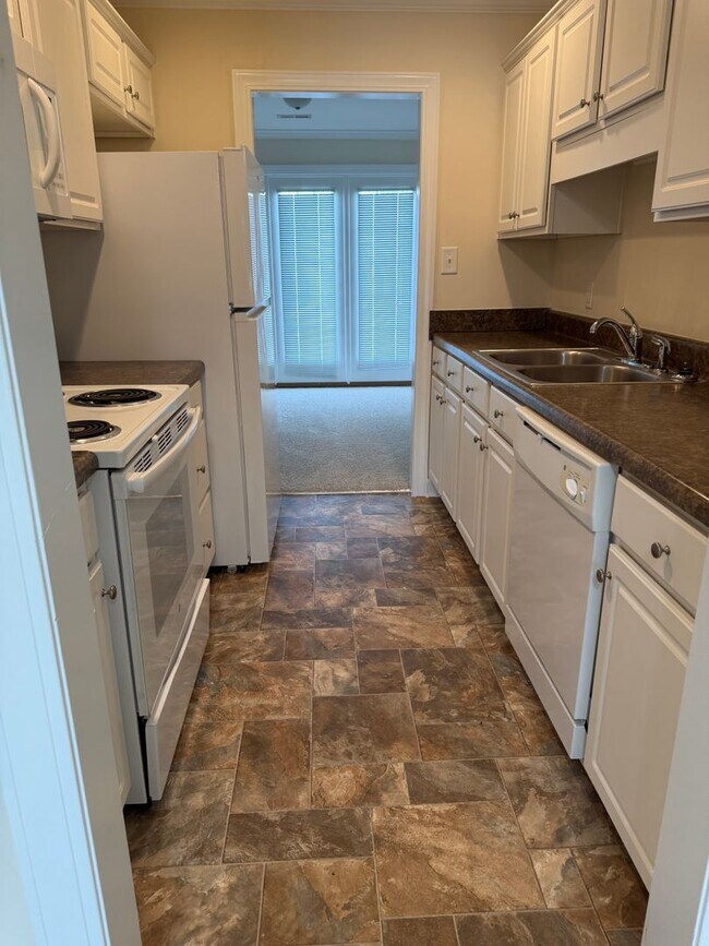 Foto del edificio - 2742 Shire Ln