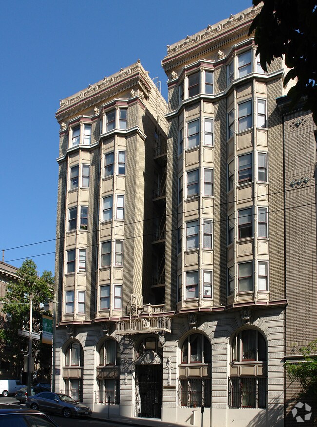 Building Photo - 798 Post