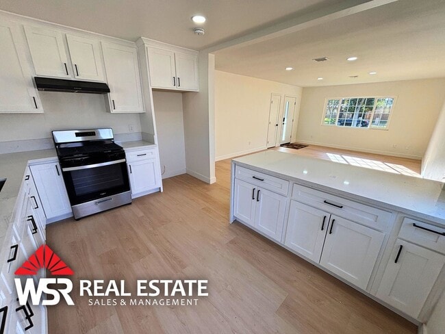 Building Photo - Charming upgraded 3 bedroom home near CBU!