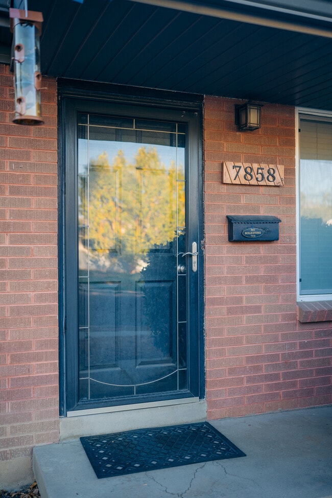Building Photo - 7858 S 280 E