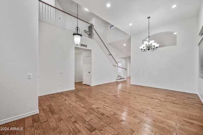 Foto del edificio - 3222 E Wickieup Ln