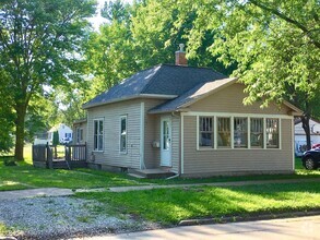 Building Photo - 1715 Carroll St