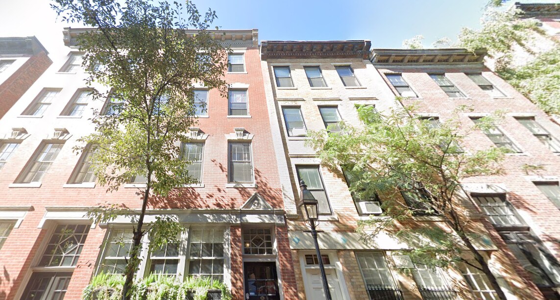 Primary Photo - 82 Phillips St