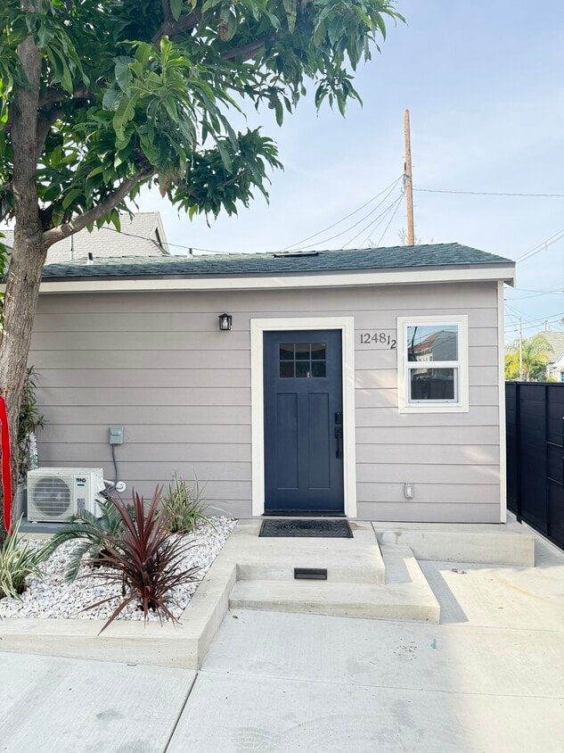 Photo - 1248 1/2 W 24th St (Los Angeles, CA)