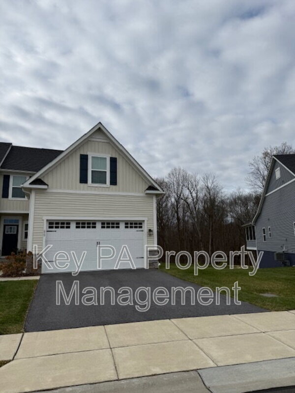 Foto principal - 659 Thomas Penn Dr