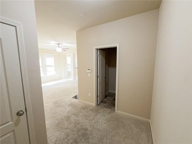 Building Photo - 6265 Story Cir