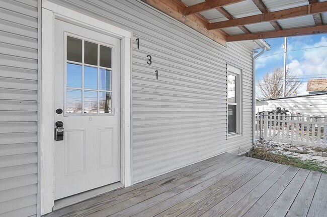 Building Photo - 131 S 2nd St