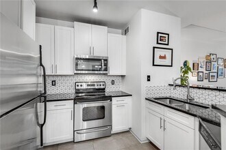 Building Photo - 821 Ralph McGill Blvd NE