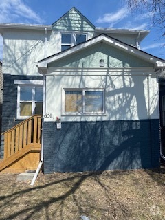 Building Photo - 651 Flora Ave