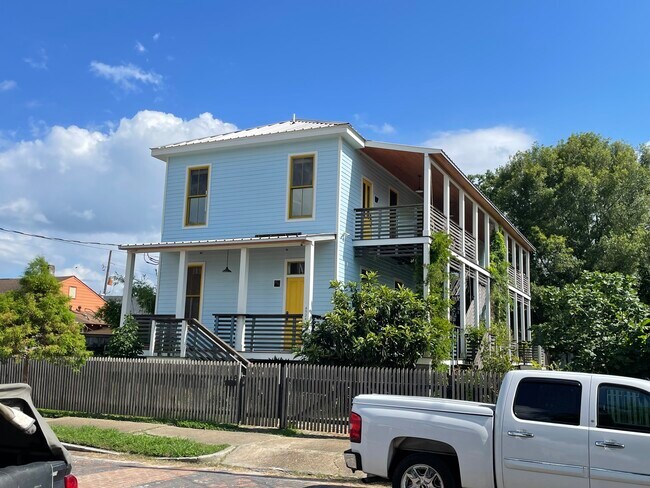 Foto del edificio - 4524 N Robertson St