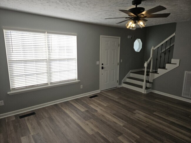 Foto del edificio - 124 Wolverine Trail