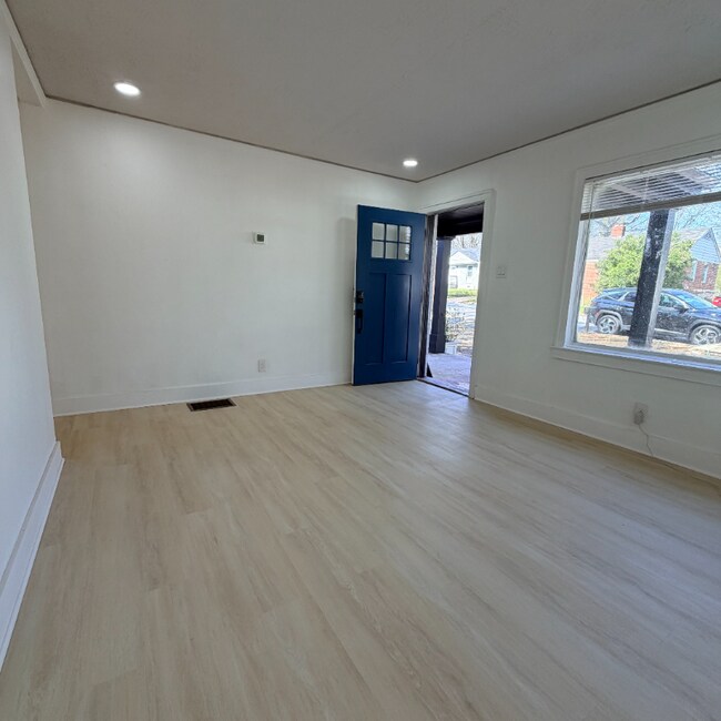 Foto del edificio - 1336 Sharon St NW