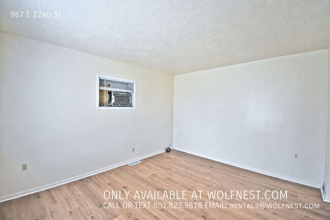 Foto del edificio - 967 E 22nd St