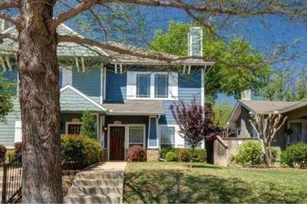 Foto principal - 4728 Birchman Ave