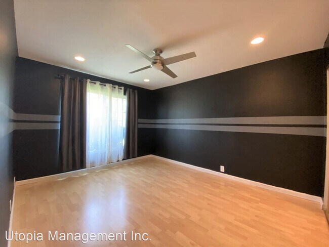 Building Photo - 4 br, 2 bath House - 10618 Caminito Manso