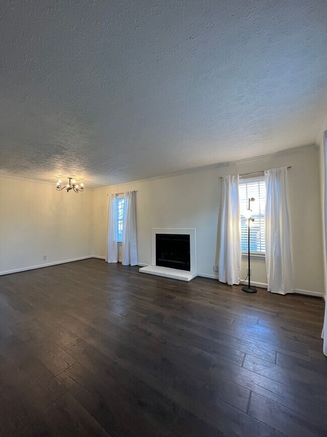 Foto del edificio - Recently Renovated Hendersonville Condo