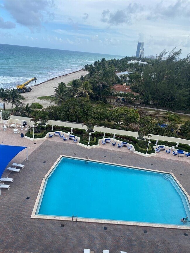 Foto del edificio - 3180 S Ocean Dr