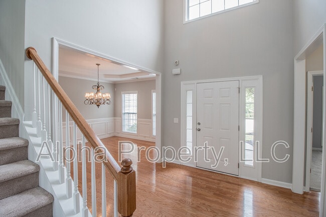 Building Photo - 515 Adeline Ct
