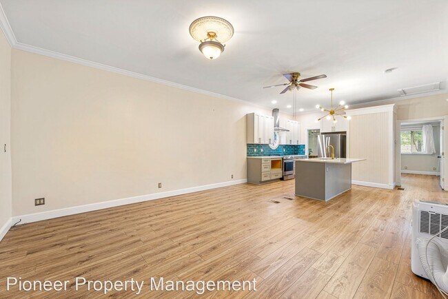 Building Photo - 1 br, 1 bath House - 3984 Xavier St.