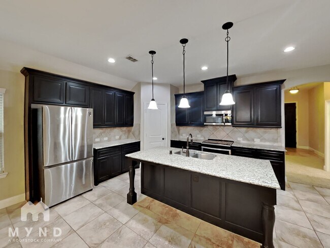 Foto del edificio - 405 Bentley Dr