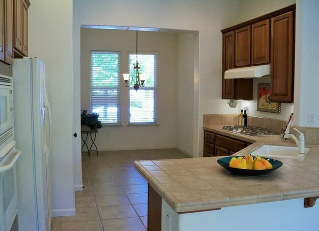 Foto del edificio - 55+ Heritage Park RARE Find!  2-2 w/Privat...