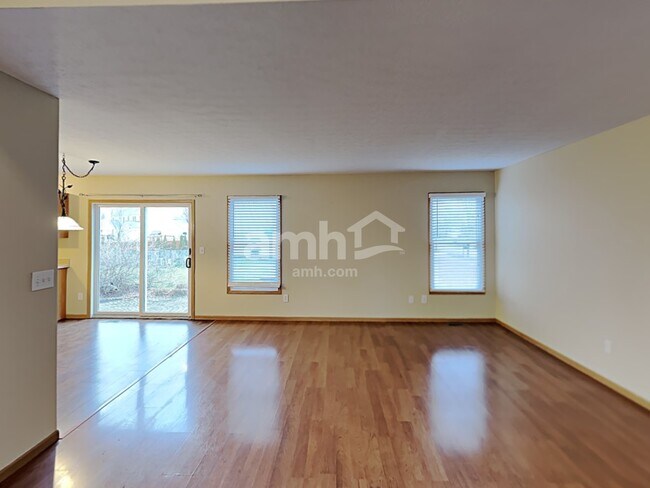 Building Photo - 366 Cobblestone Drive