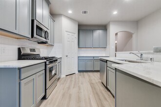 Building Photo - 27079 Badger Way