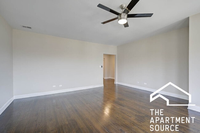 Building Photo - 4447 N Rockwell St