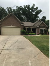 Building Photo - 128 Marehaven Court